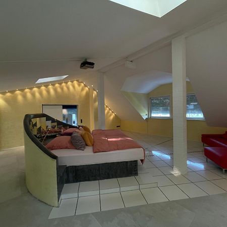 Ferienwohnung Riverside Resort Idyllisch Direkt An Der Lahn Diez Eksteriør billede